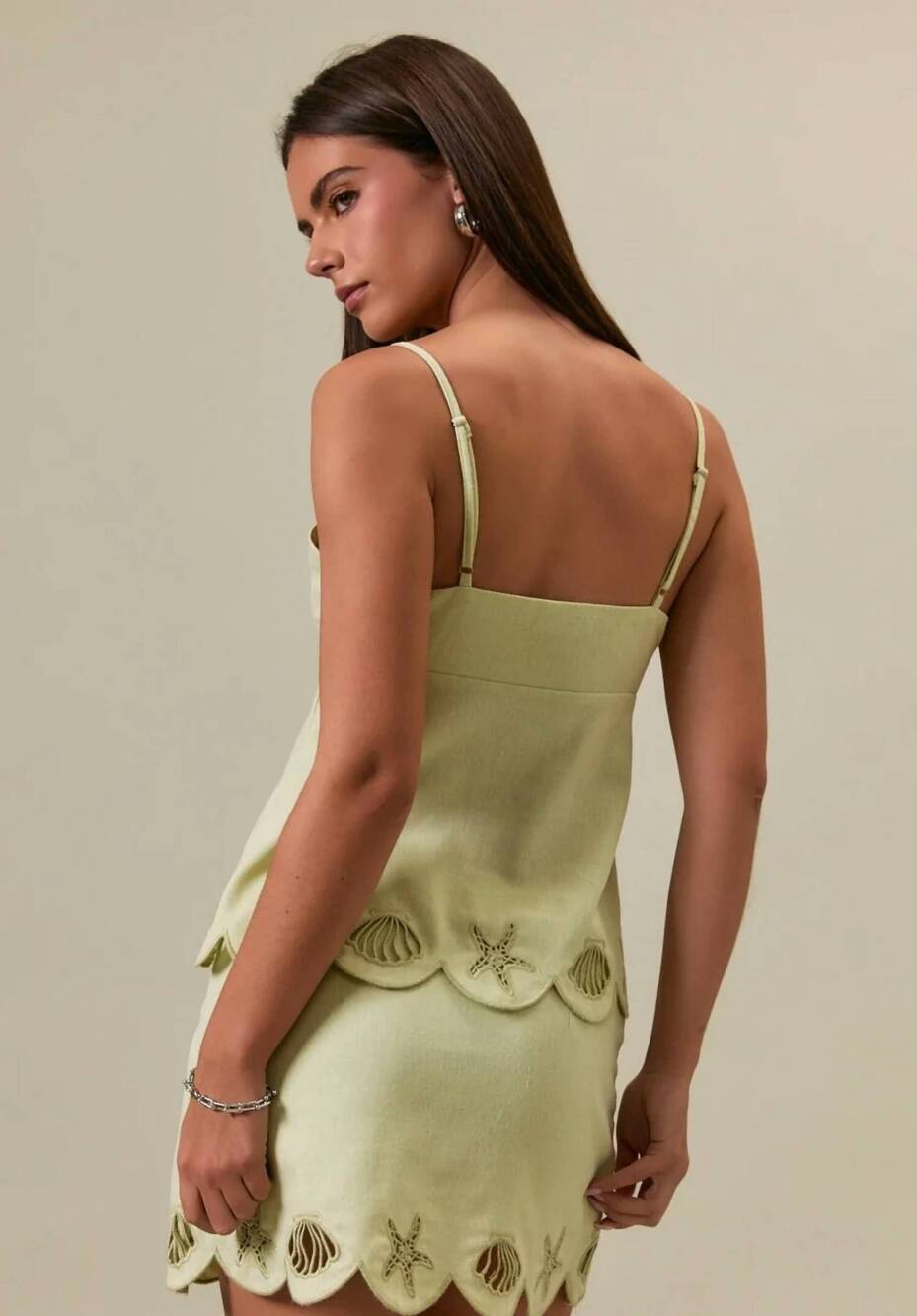 NEW LE LIS shell scallop trim tank in sage - Picture 3 of 3